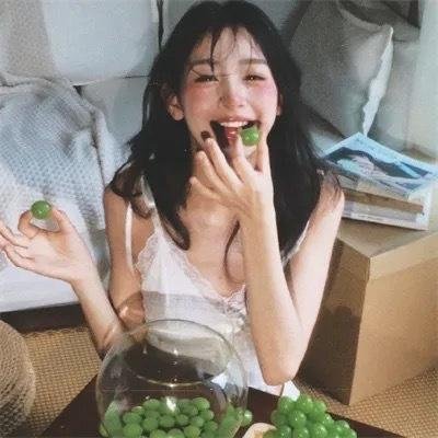 韩裔美人的日与夜 海报